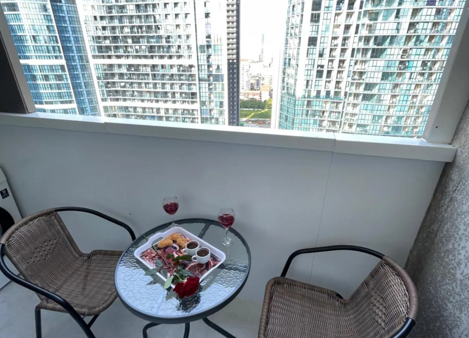 Batumi Apartment Chrysanthemum